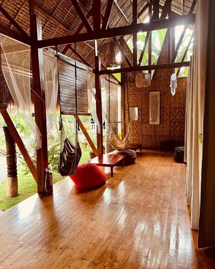 Nautilus & Hammocks 4*
