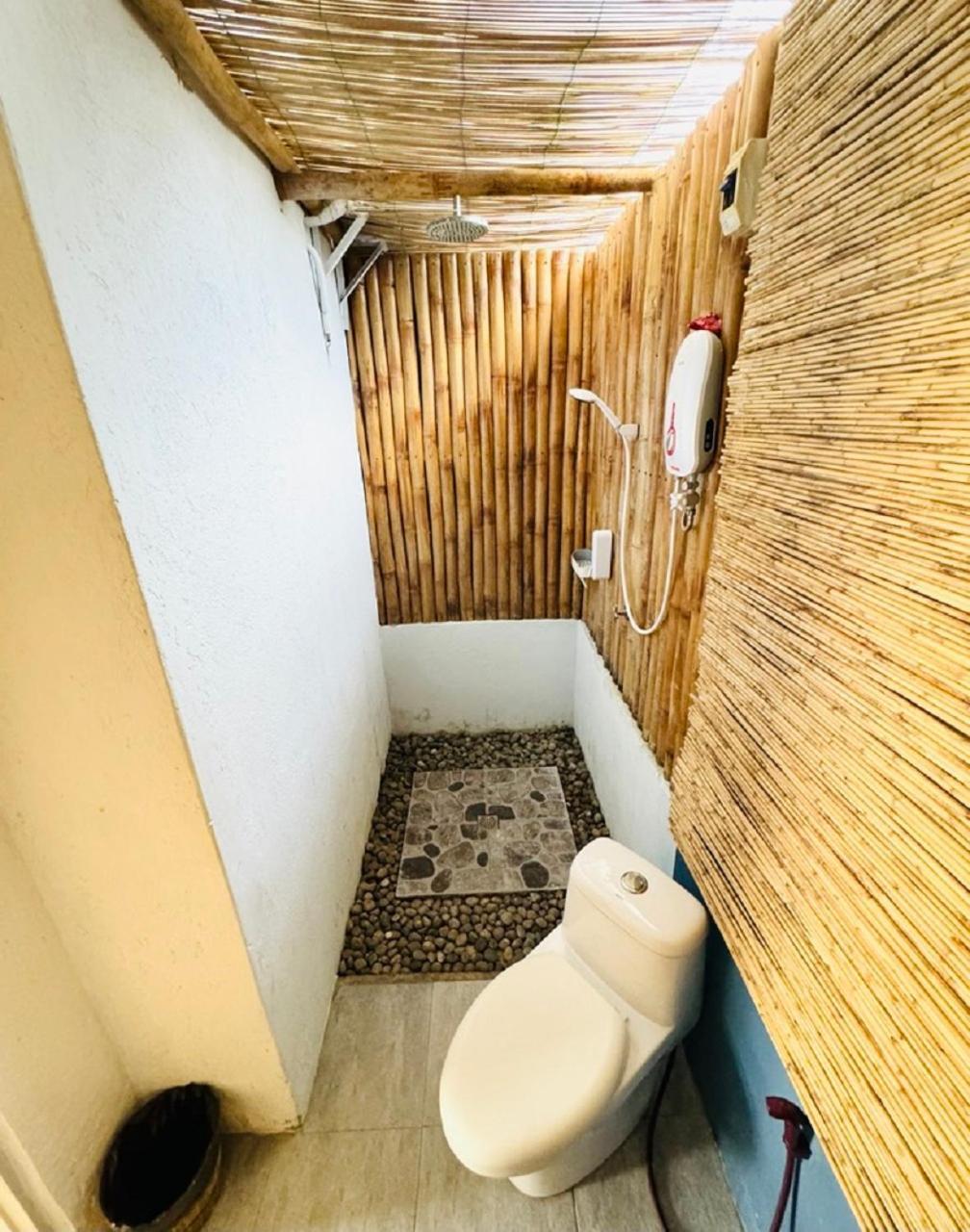 Nautilus & Hammocks Inn